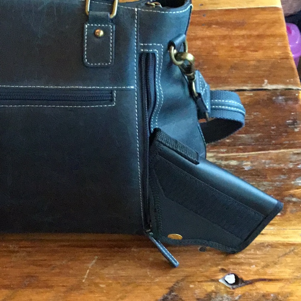 NWOT Gun Tote’n Mamas Concealed Carry Bag - Picture 4 of 11